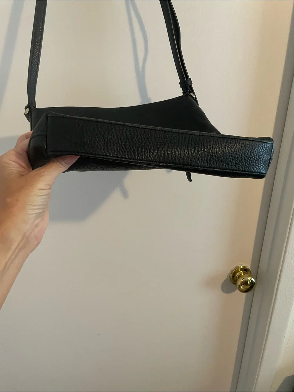 Kate Spade New York Pebbled Leather Crossbody Bag Black EUC